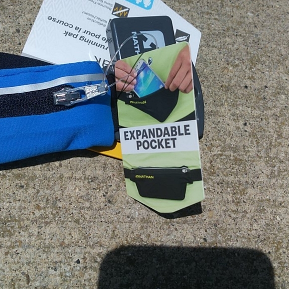 Nathan expandable waist pak blue - Picture 2 of 2